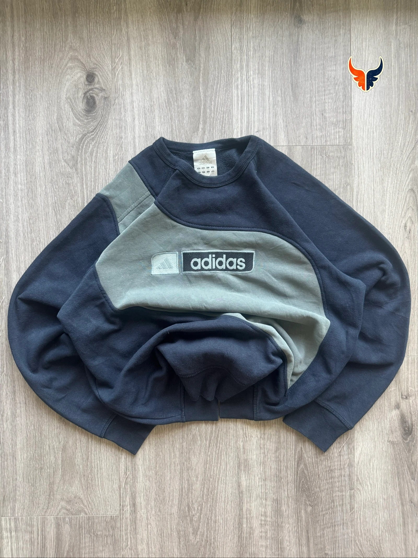Adidas Vintage Spell Out Sweatshirt Navy Grey Embroidered Logo 90s Y2K Crewneck M